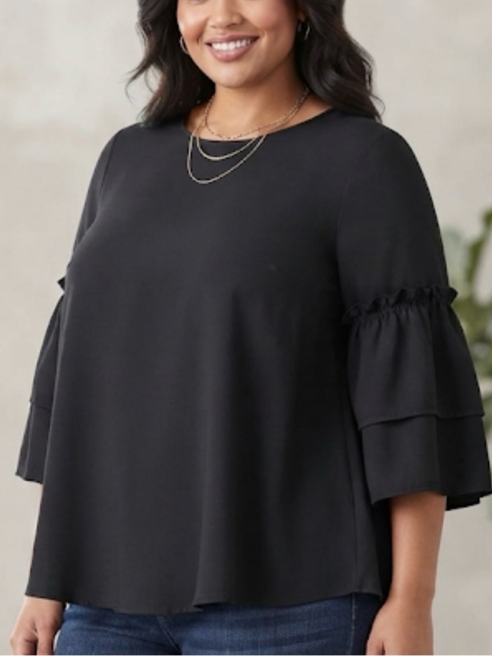 Effortless Elegance: Lane Bryant Black Ruffle-Sleeve Swing Top 14/16